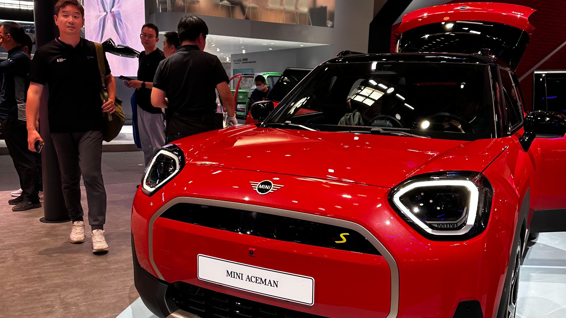 Mini Aceman Front