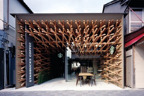 Fachada de loja em madeira | Starbucks