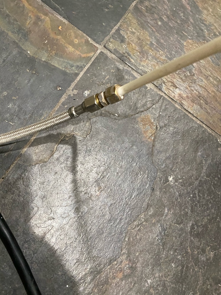 ᐉ How to Fix Leaking Samsung Refrigerator? — Prime HVAC & Appliance Repair