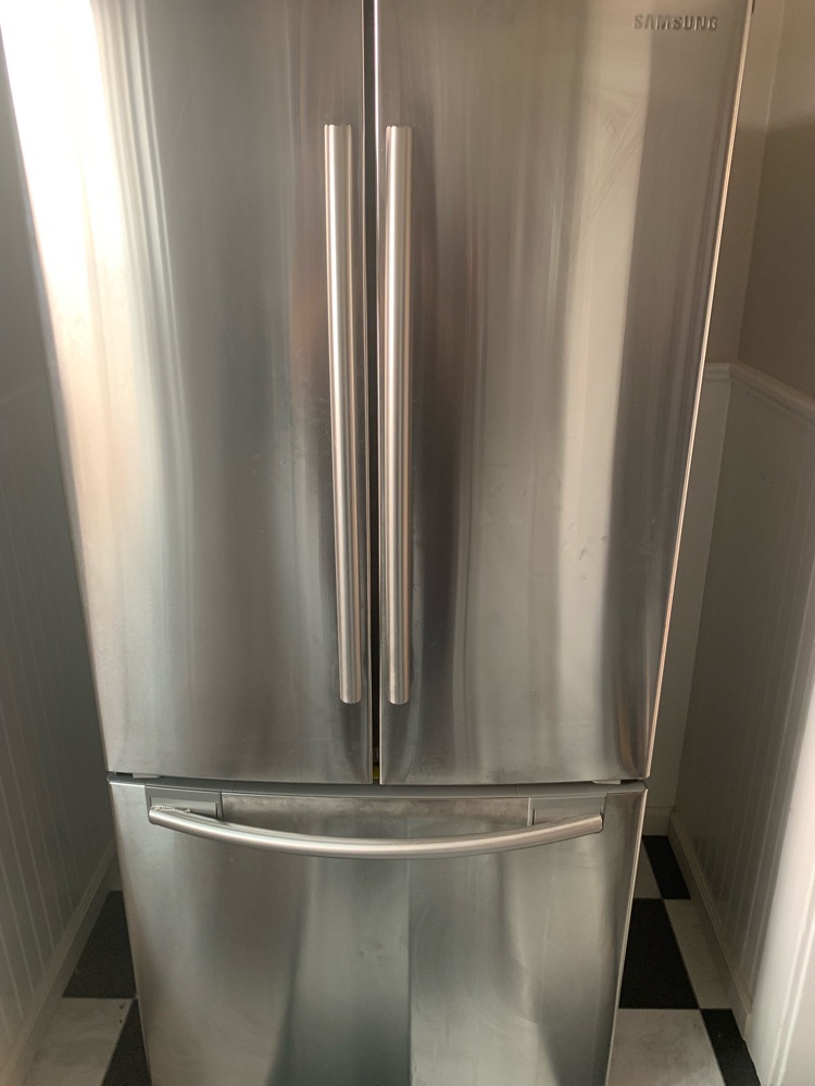 ᐉ My Samsung Refrigerator has a leaking issue How to fix? — Prime