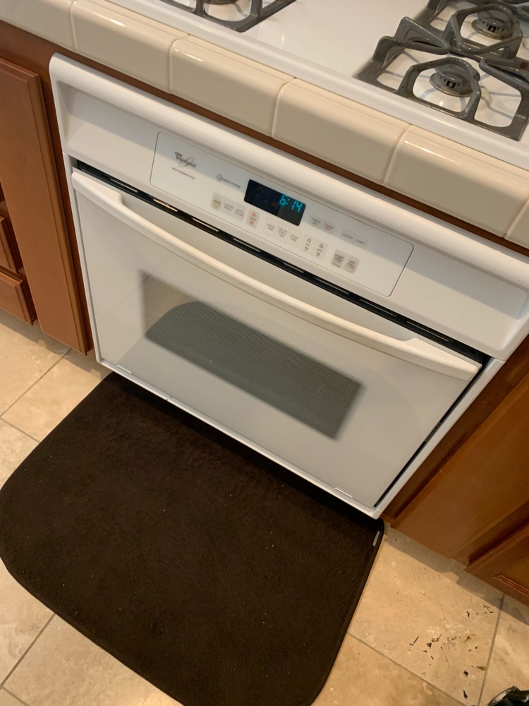 ᐉ Whirlpool oven has lockedup (Fixed!) — Prime HVAC & Appliance Repair
