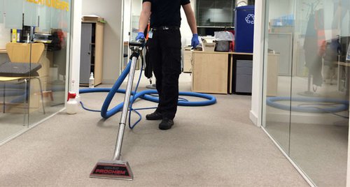 Starting a Carpet Cleaning Business? The Ultimate Guide