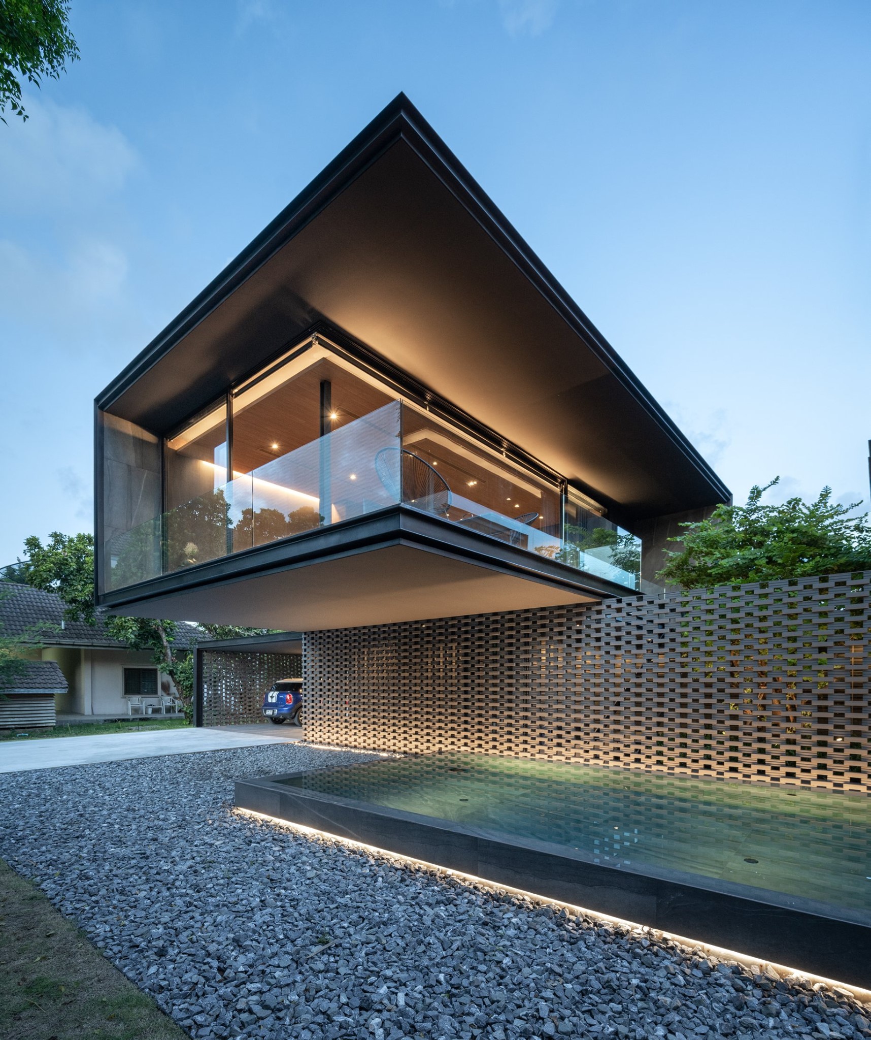 V60 House