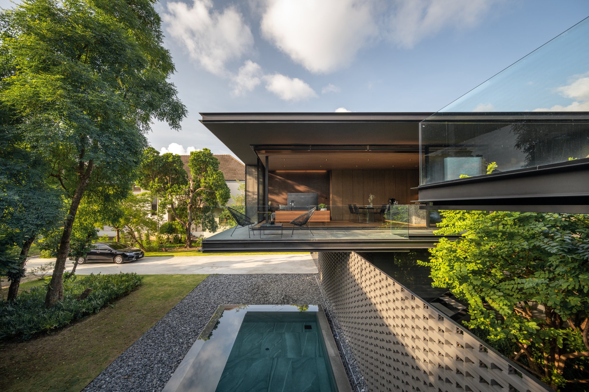 V60 House