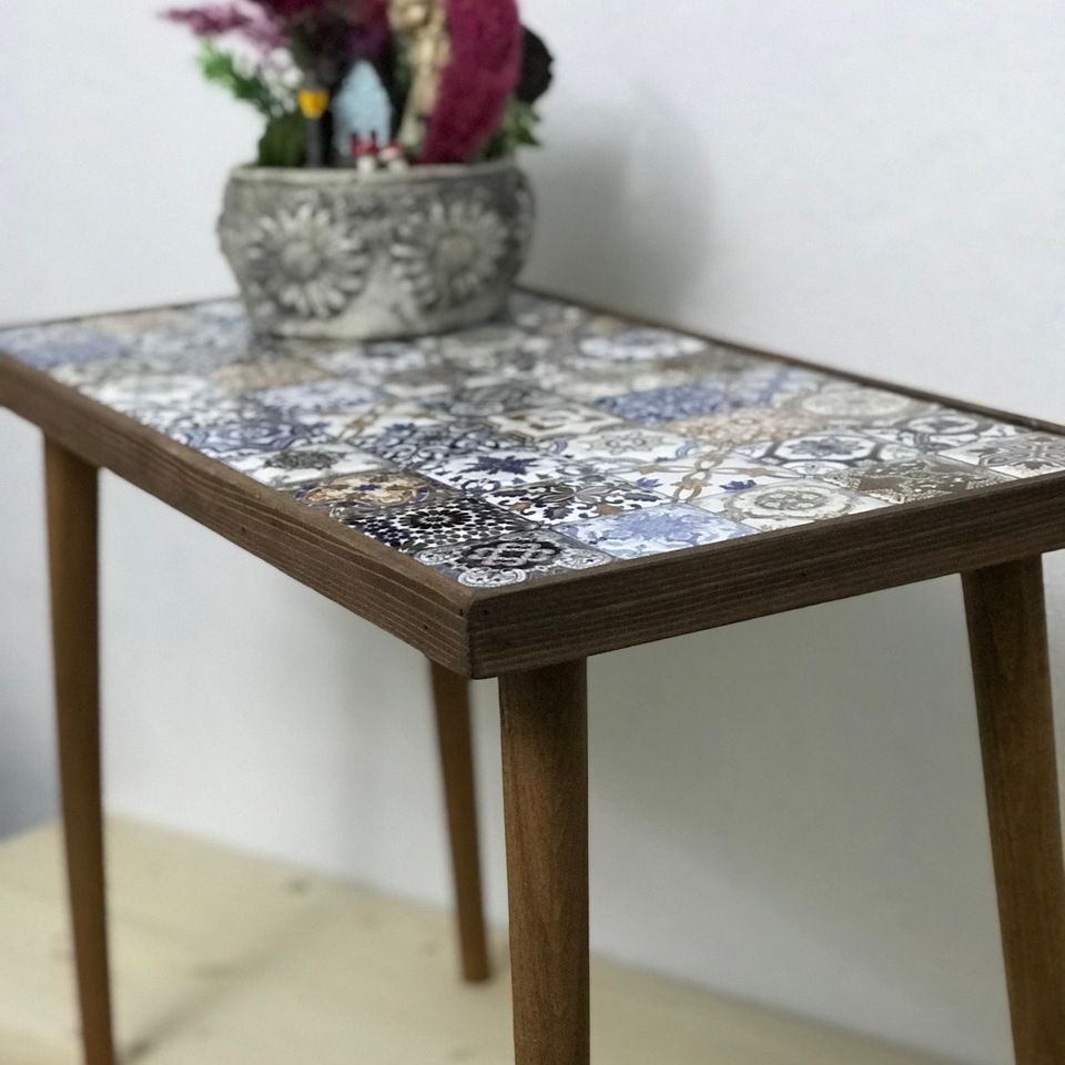 Natural Wood And Ceramic