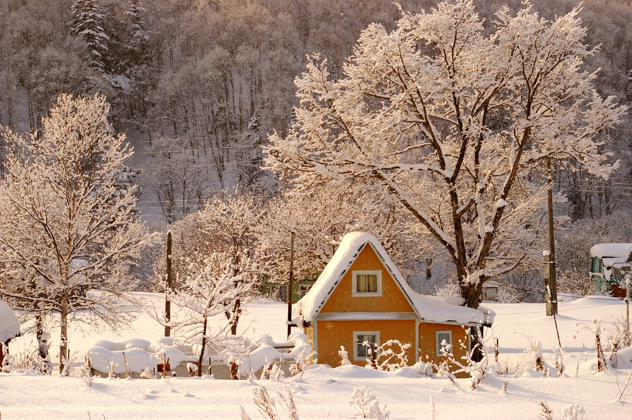 An Exterior Checklist Prepares Your Home for Winter