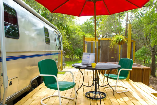 Restored Airstream Texas_Alternative Airbnb Accommodations