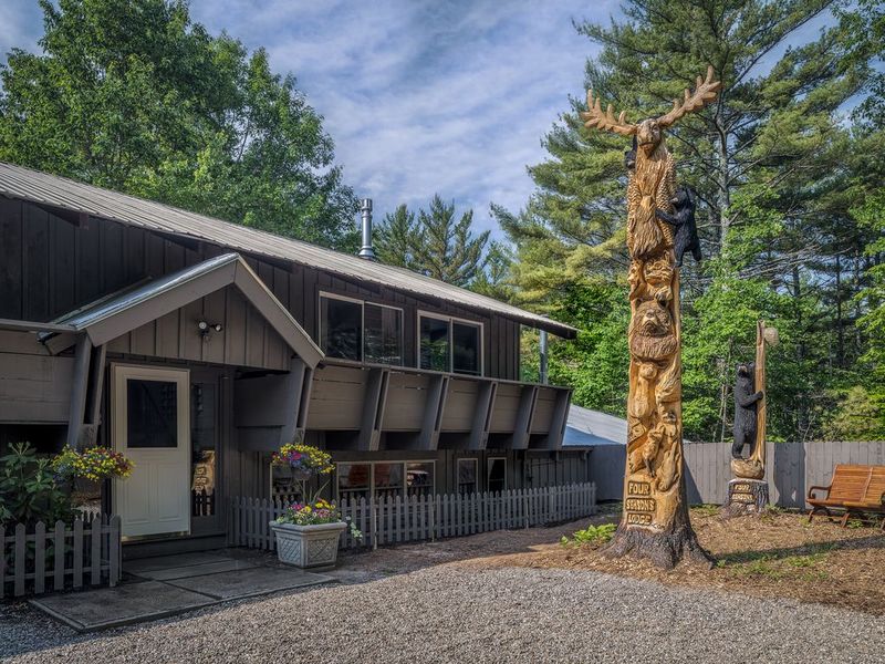 Four Seasons Lodge, North Conway NH - Exterior View - Futurestay