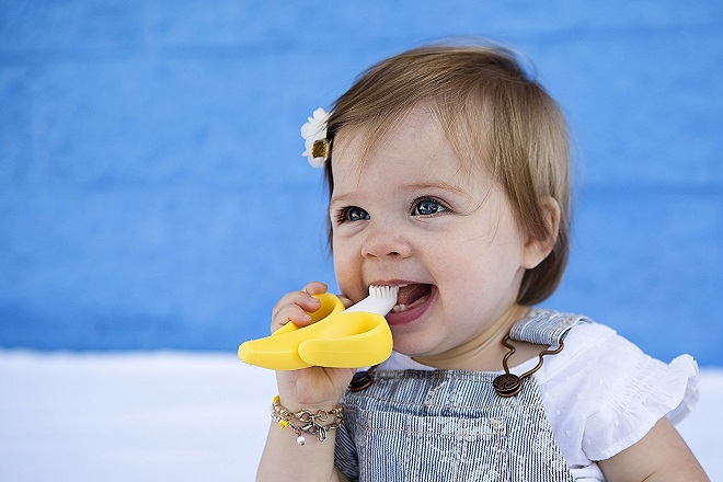 bố mẹ nên dạy trẻ 1 tuổi những gì