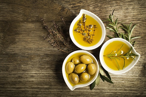 các cách nhanh làm mờ sẹo trên mặt