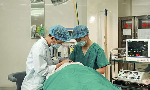 trị sẹo lồi hết bao nhiêu tiền