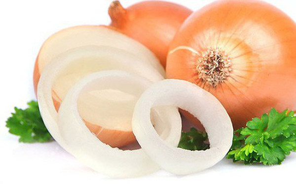 Cách trị sẹo thâm ở chân lâu năm