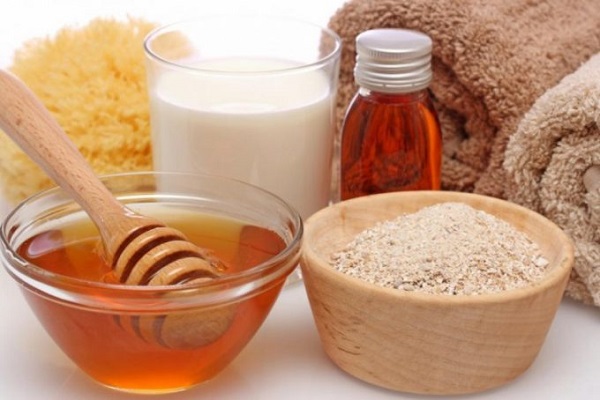 trị mụn thâm ở mông