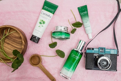 Kem trị thâm quầng mắt Beauskin Centella Cica Eye Cream