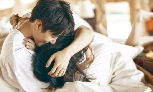 Những suy nghĩ 'kỳ lạ' của đàn ông khi lên giường: 3 bí mật được hé lộ từ những người trong cuộc khiến phụ nữ chắc chắn phải 'giật mình'