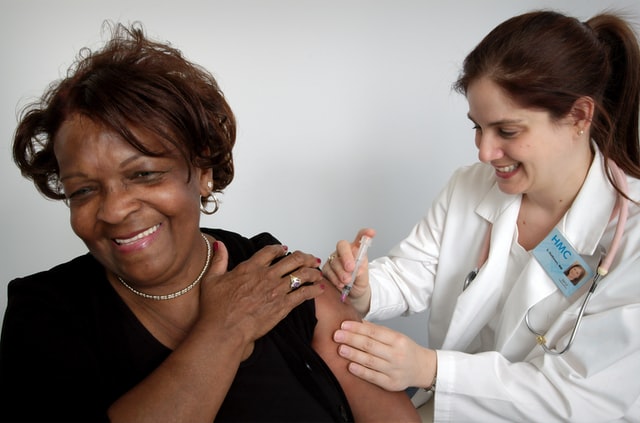 Establishing Trust with the BATHE Technique — How AI Can Nurture Alternative Forms of Care
