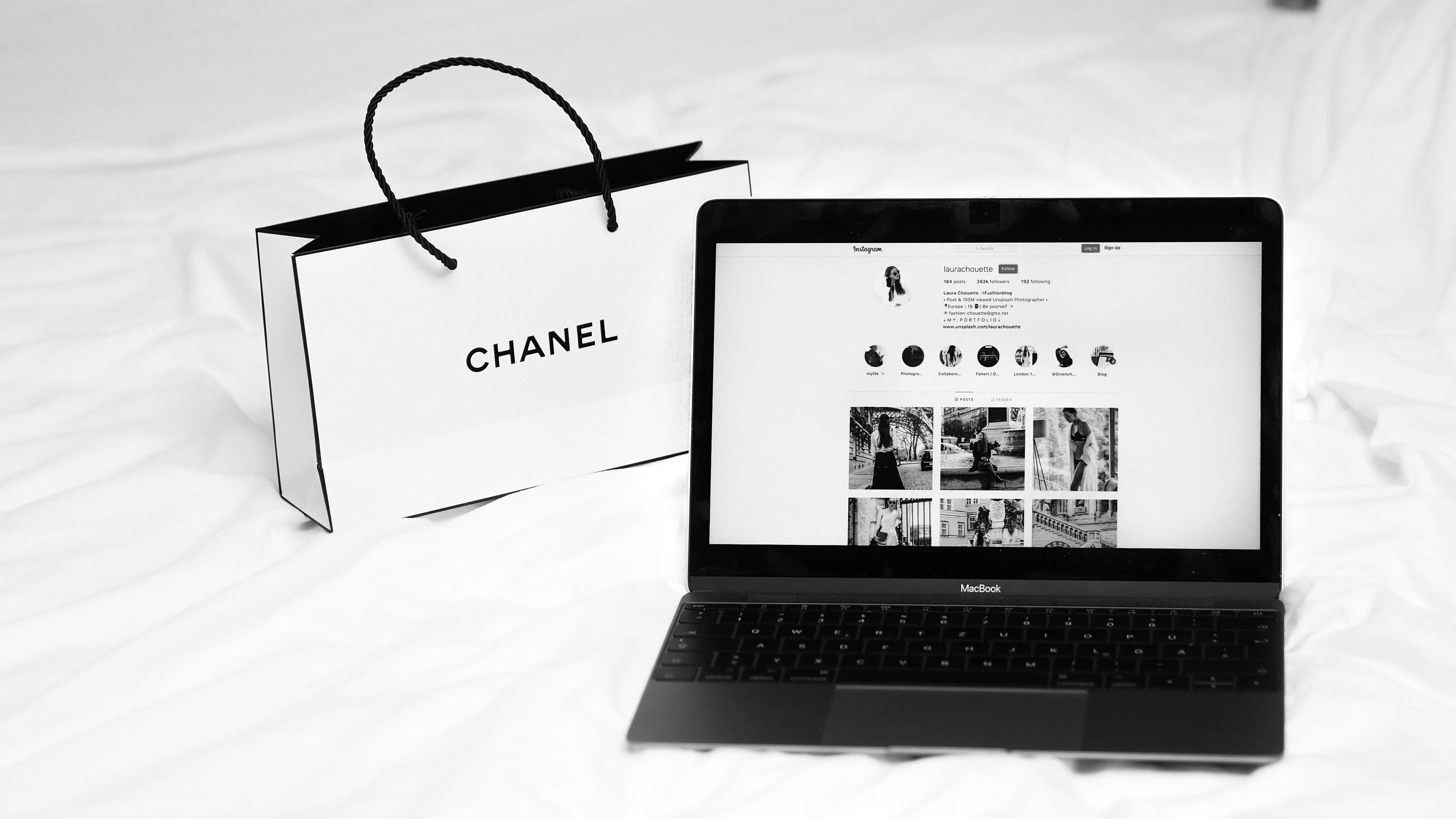 Black Friday and Social Media Go Hand in Hand
