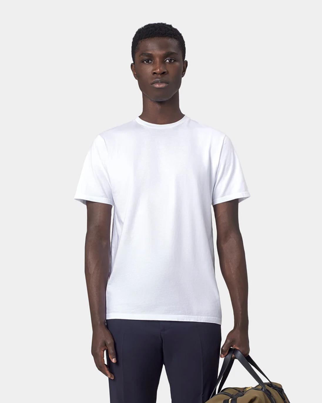 Colorful Standard classic t-shirt in white on Good Garms