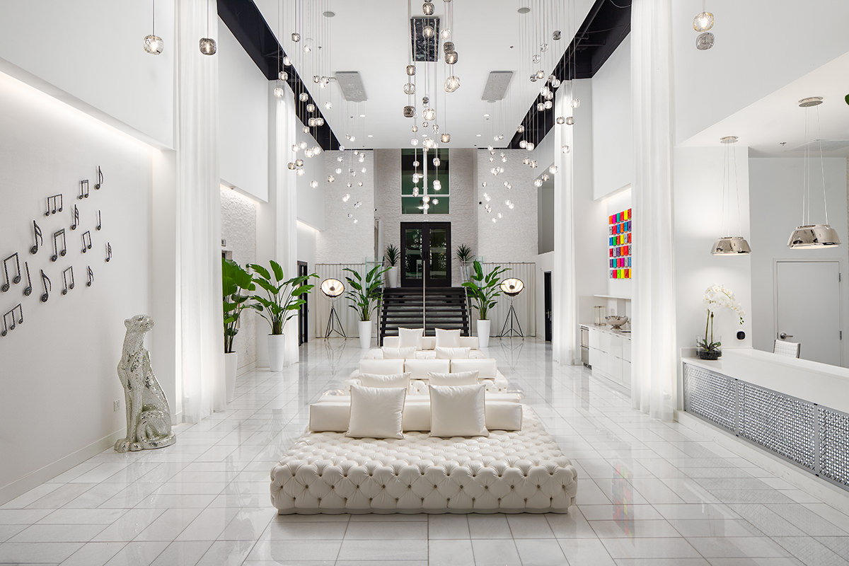 del-american-contact-us