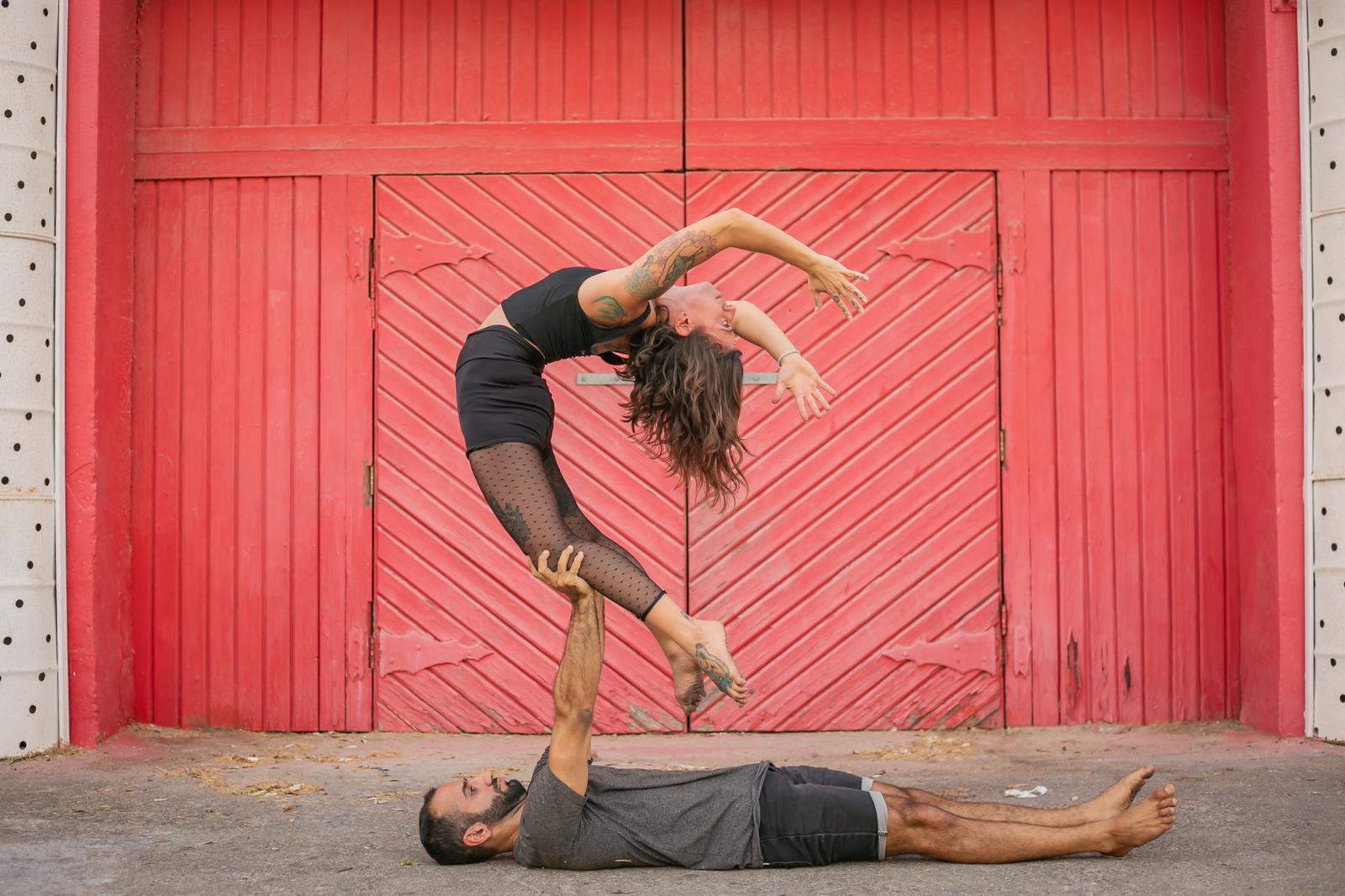 Acro-Yoga by Joe-תל אביב