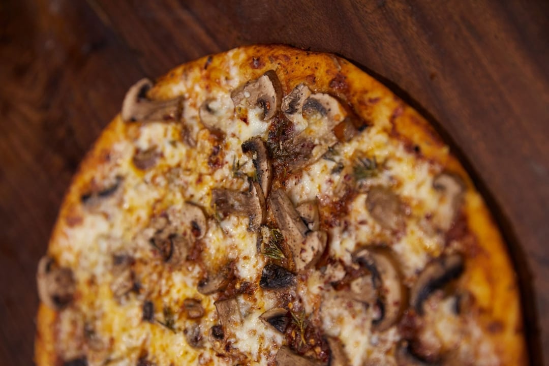 Order food directly from local restaurants you love!