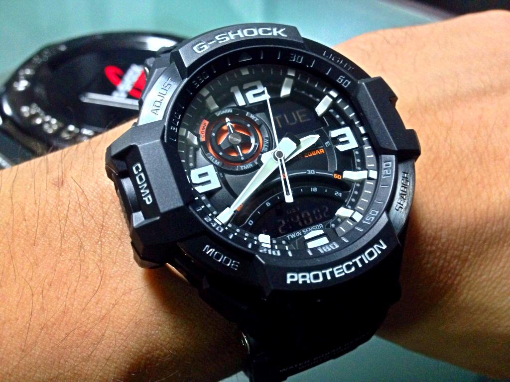 Đồng hồ Casio G-shock GA-1000-1ADR - hớp hồn từ cái nhìn đầu tiên