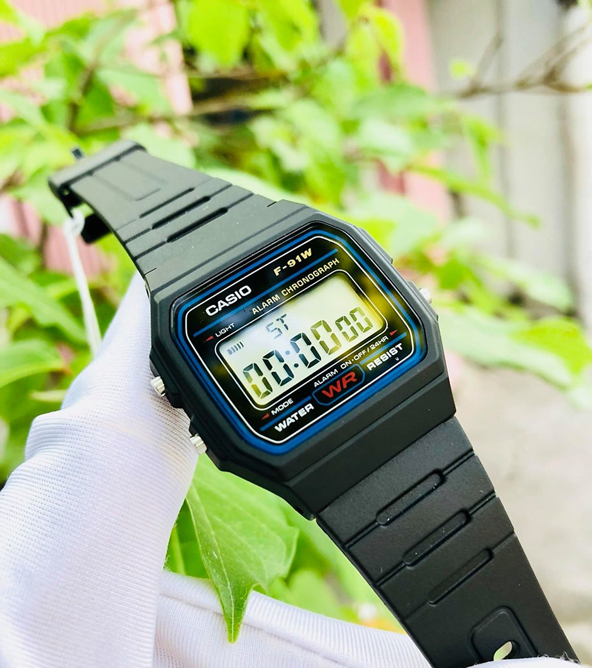 Đồng hồ F-91W có tính năng ở mức đủ dùng
