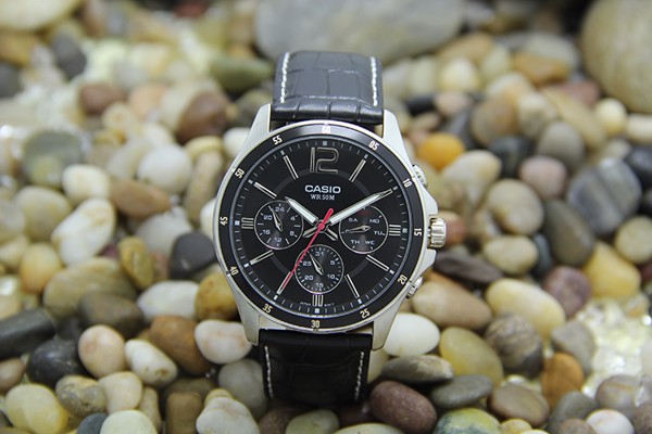 Diện mạo trẻ trung của đồng hồ Casio MTP-1374L-1AVDF