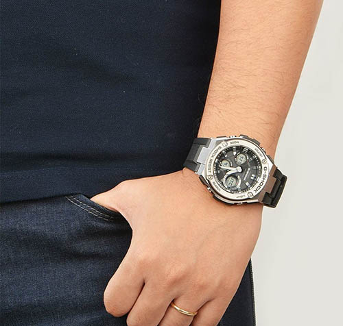Nét trẻ trung của đồng hồ điện tử Casio nam G-shock GST-S110-LADR