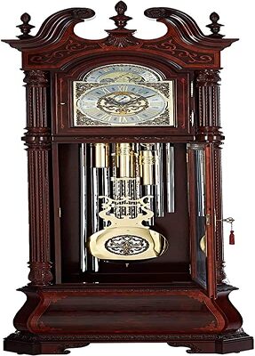 Giá đồng hồ cây HOWARD MILLER 611-031 rơi vào khoảng gần 900 triệu đồng