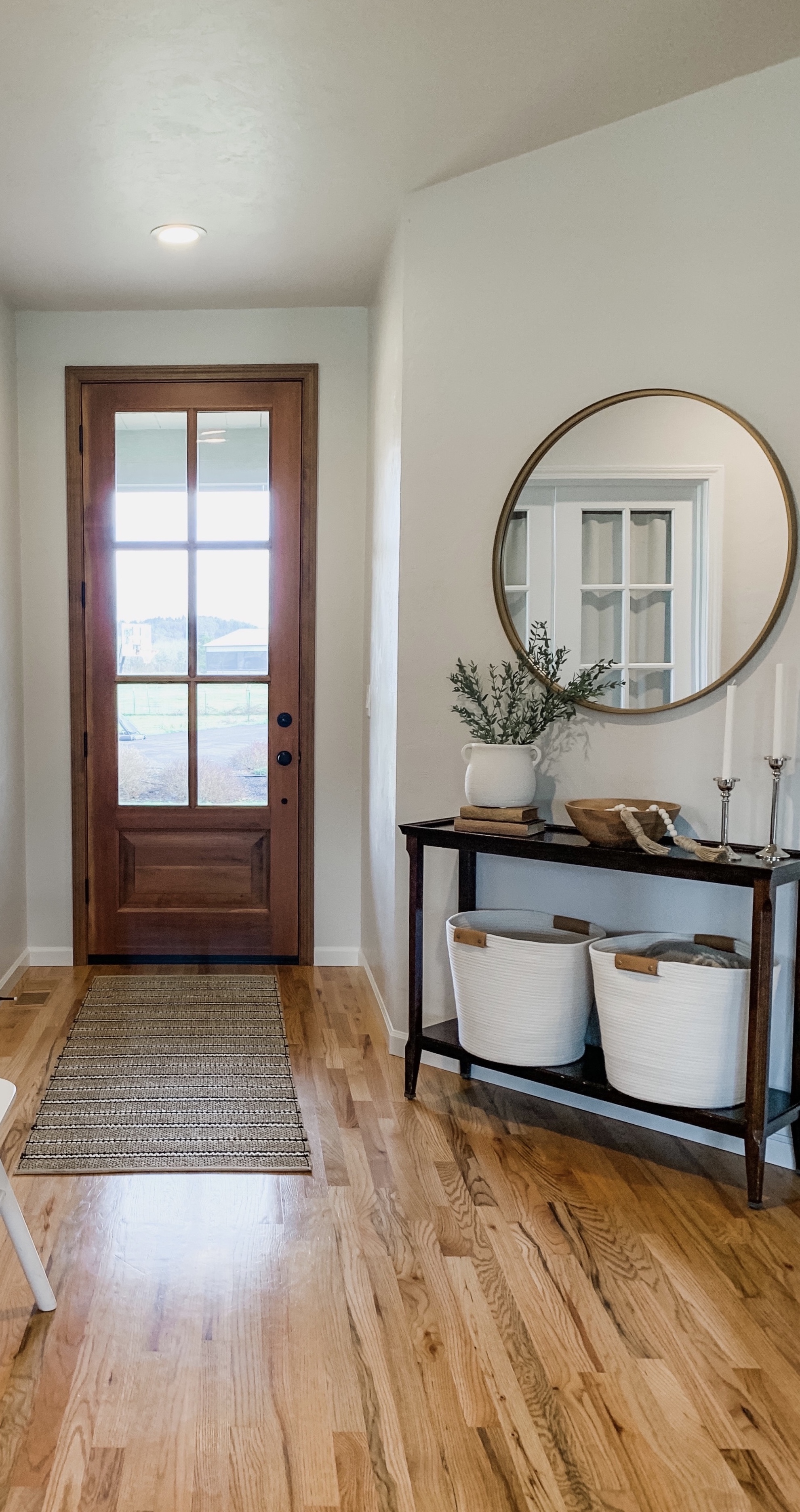 If you want some sprucing up in your home and need a new eye, I can help!
