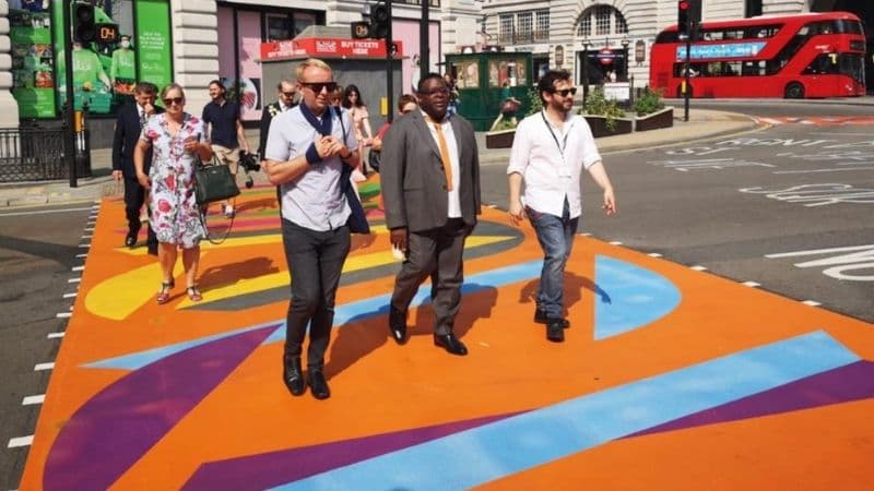 Piccadilly Circus London Major Art Takeover Features Augmented Reality