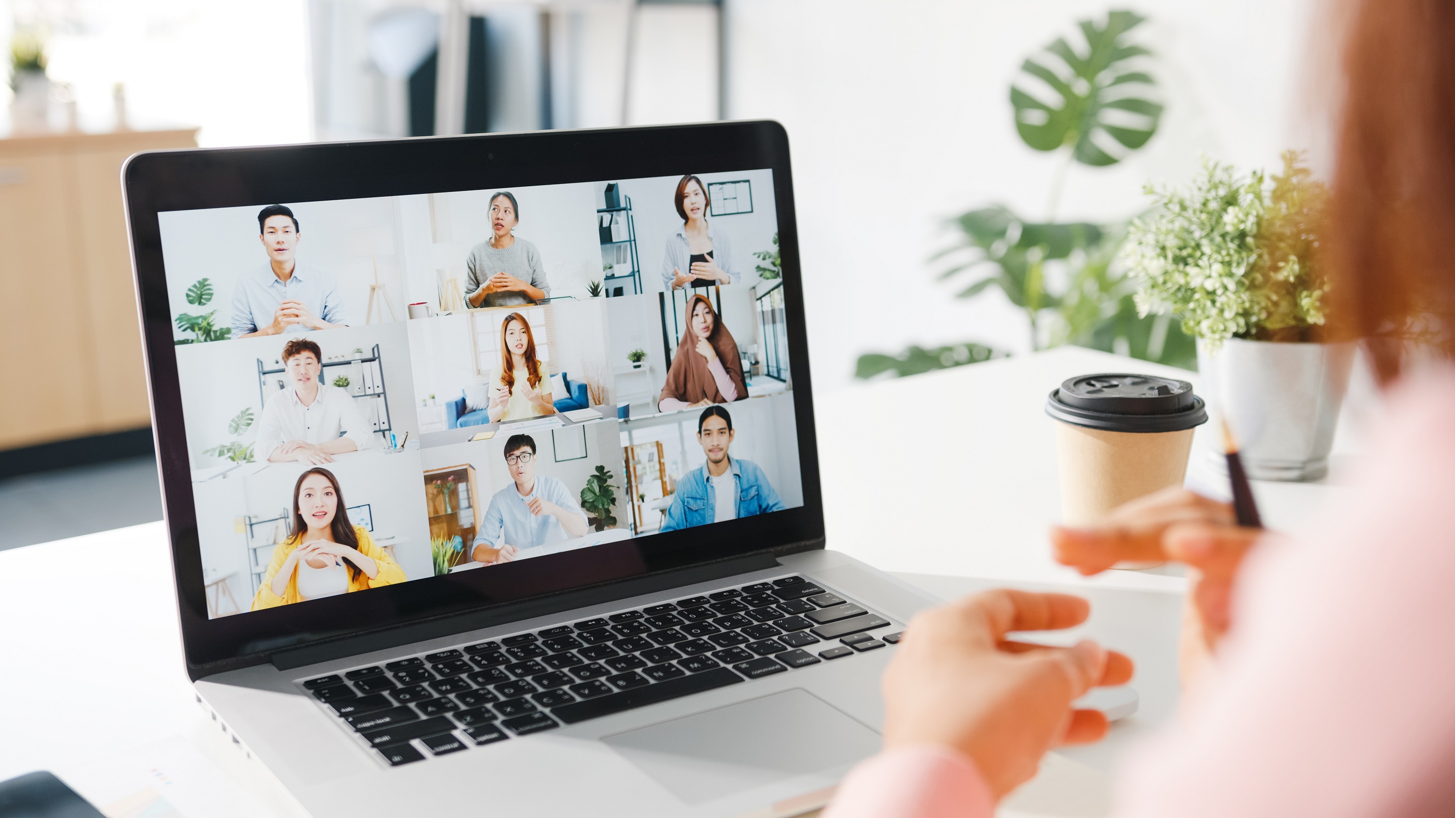 O que será tendência em e-Learning em 2022 e como aplicá-las a sua empresa