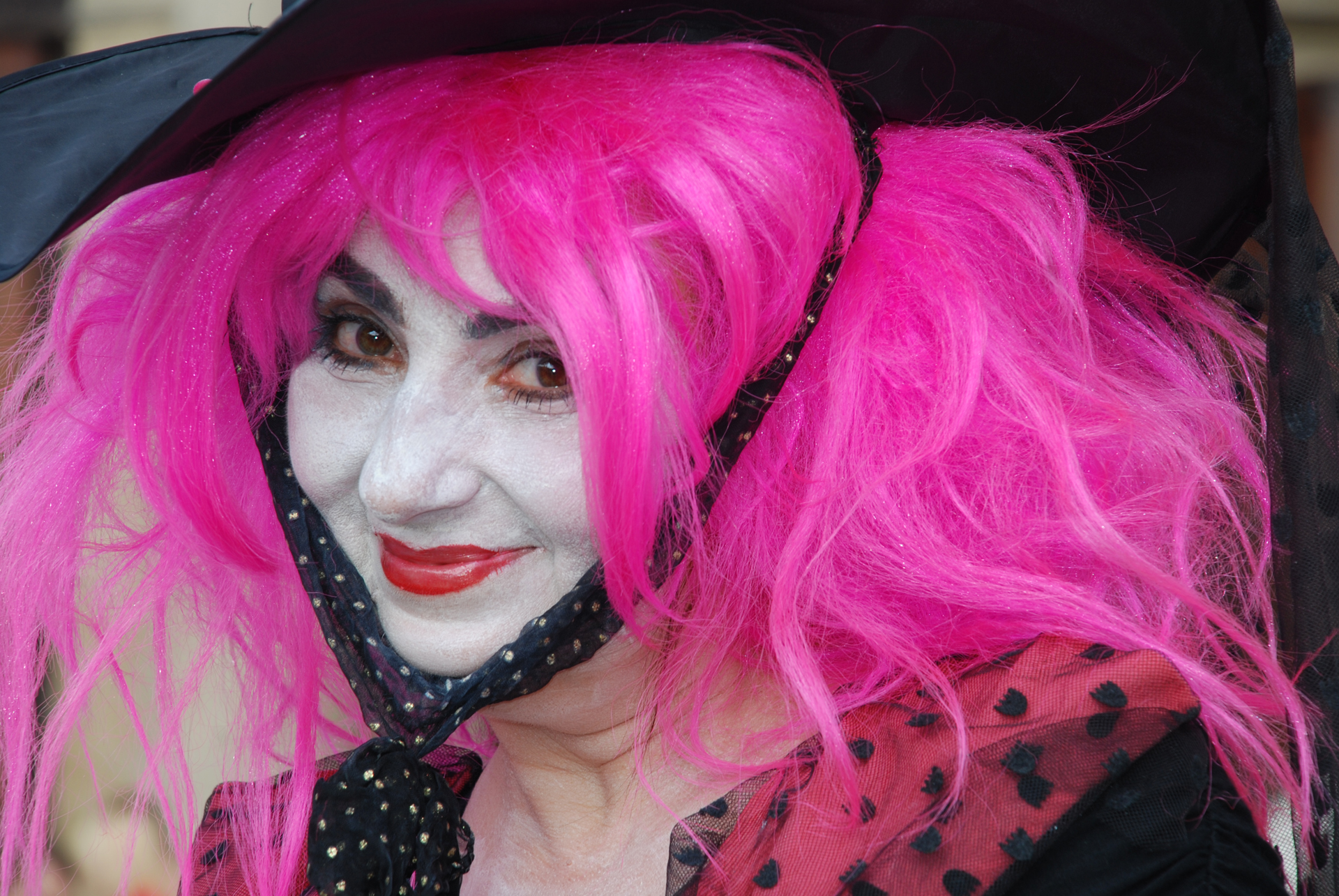 סגול קרקוב פולין- יואל שתרוג - אדמה יוצרת - yoel sitruk