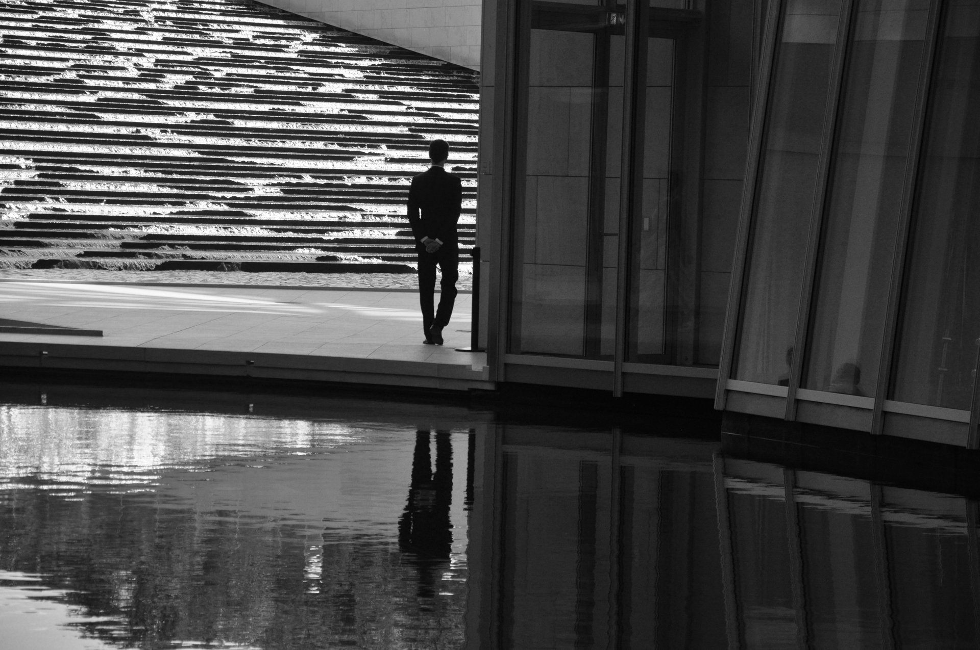 פריז - paris - התבוננות - מוזיאון לואי ויטון - יואל שתרוג - אדמה יוצרת - yoel sitruk