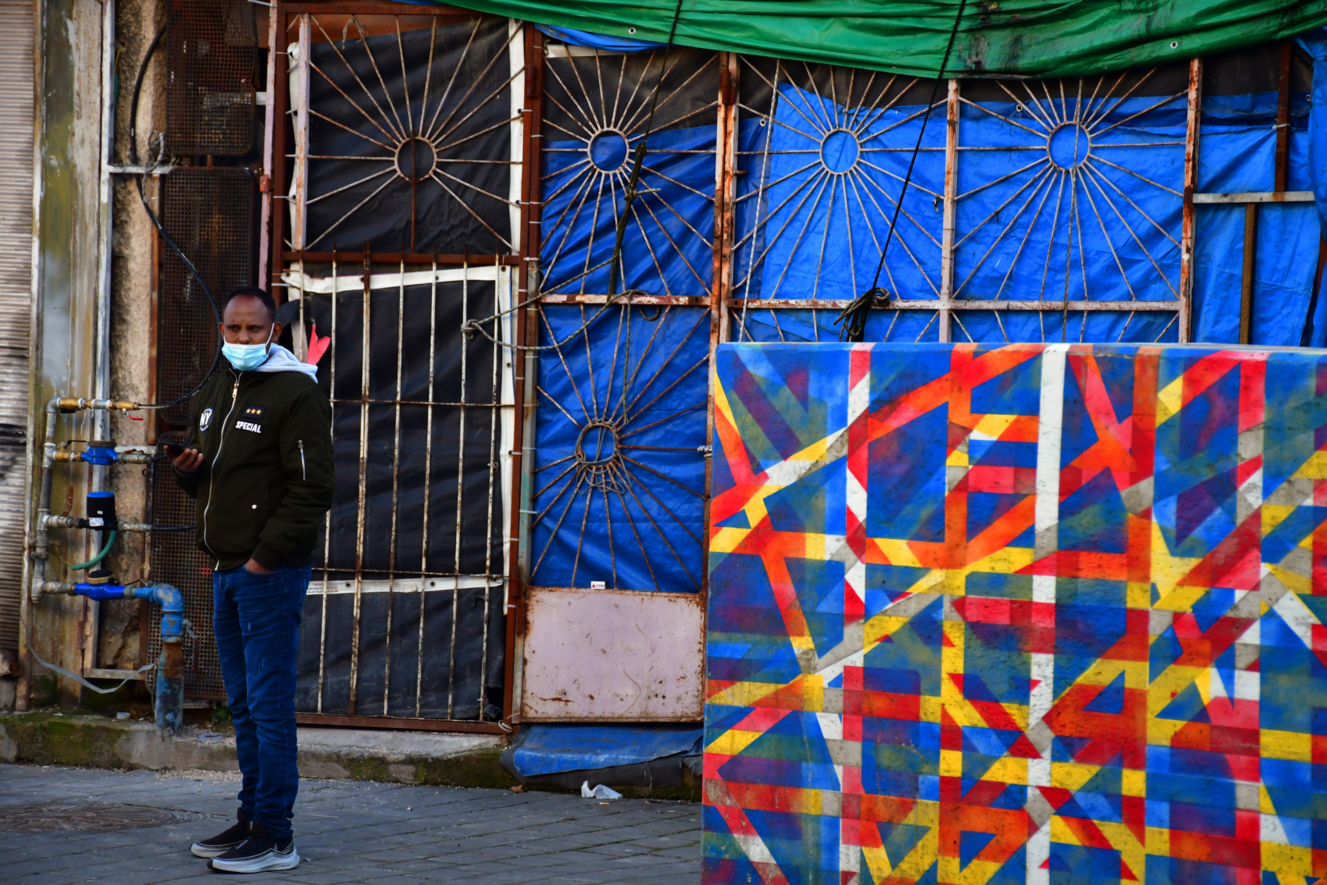 יואל שתרוג - אדמה יוצרת - תחנה מרכזית ישנה תל אביב - yoel sitruk