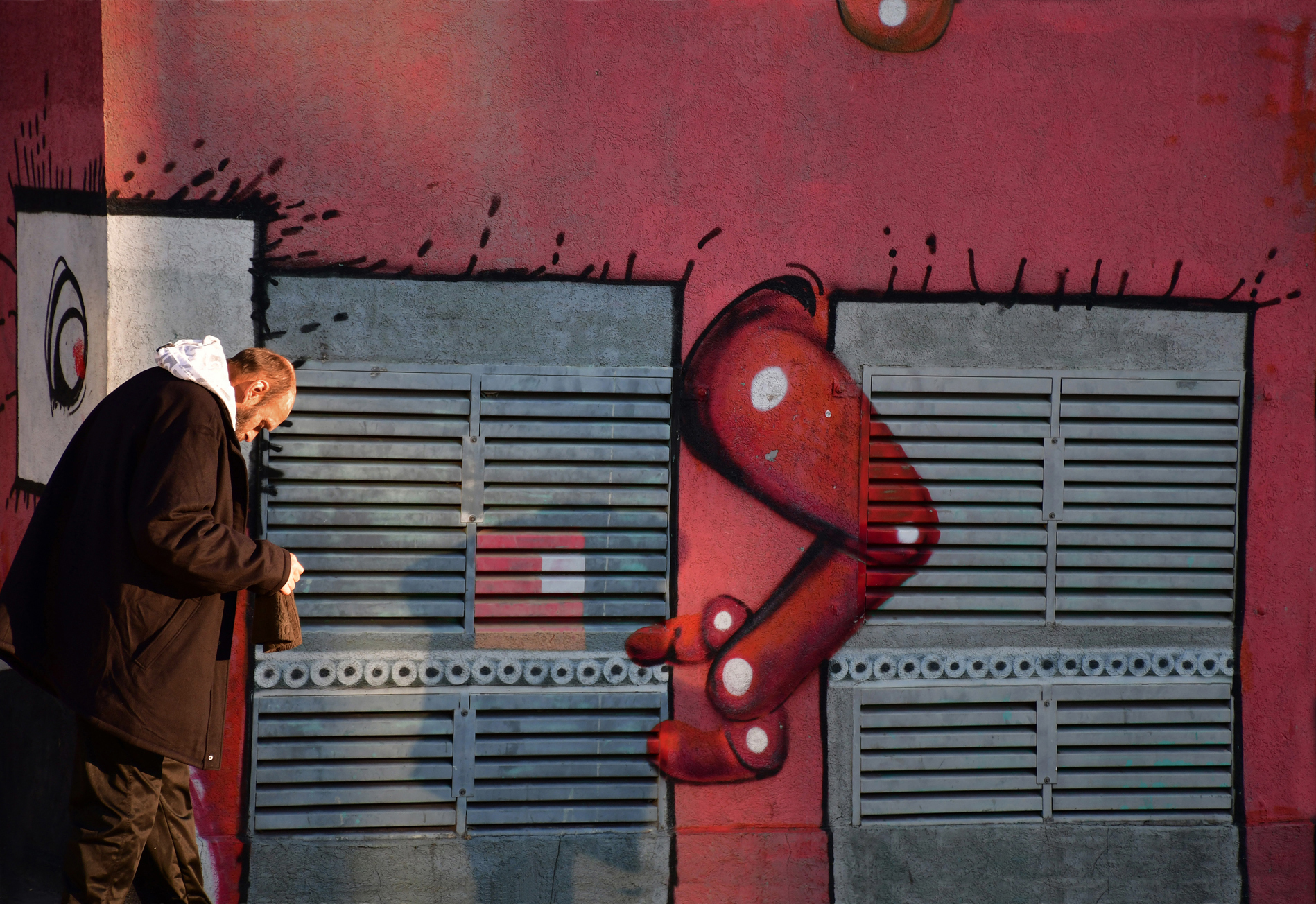 הולך בטל - יואל שתרוג - אדמה יוצרת - דרום תל אביב - yoel sitruk