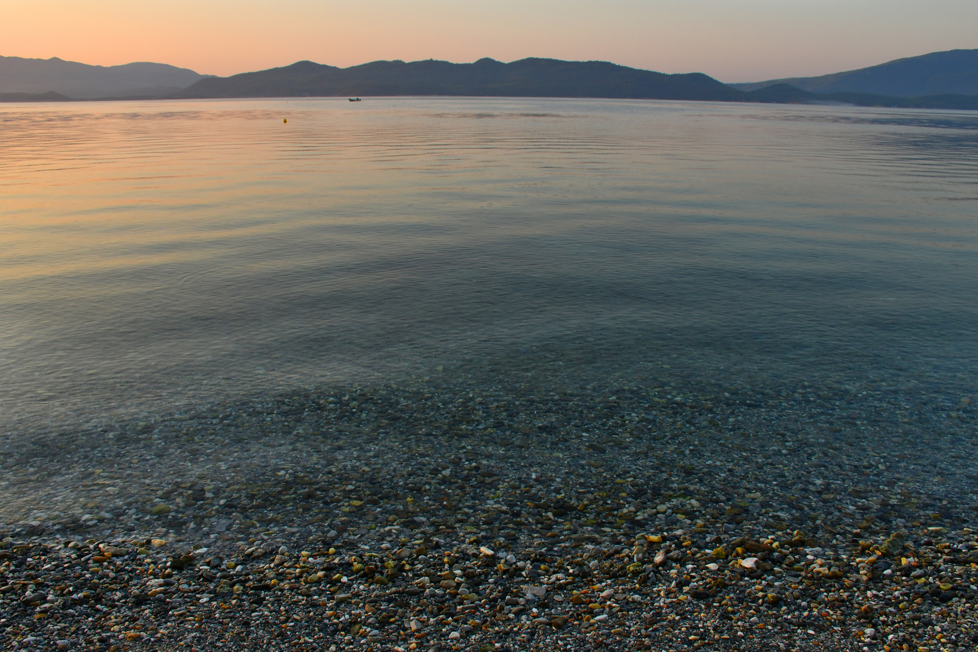 הים המכושף - יואל שתרוג - אדמה יוצרת - יוון - yoel sitruk