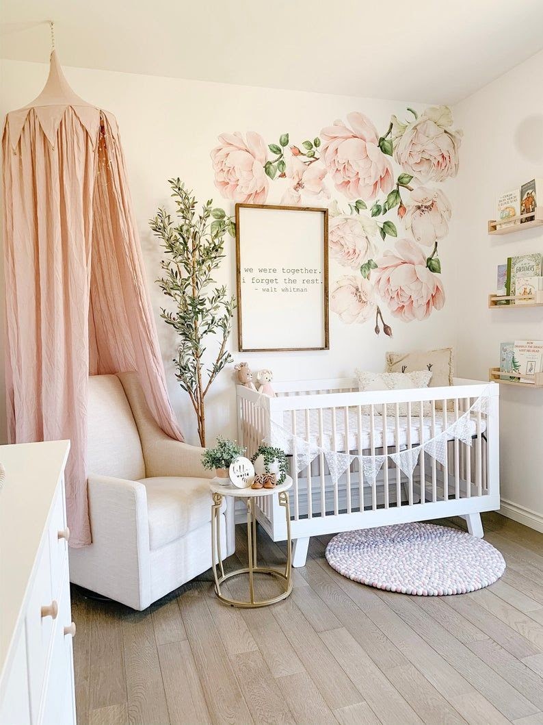 quarto de bebê menina