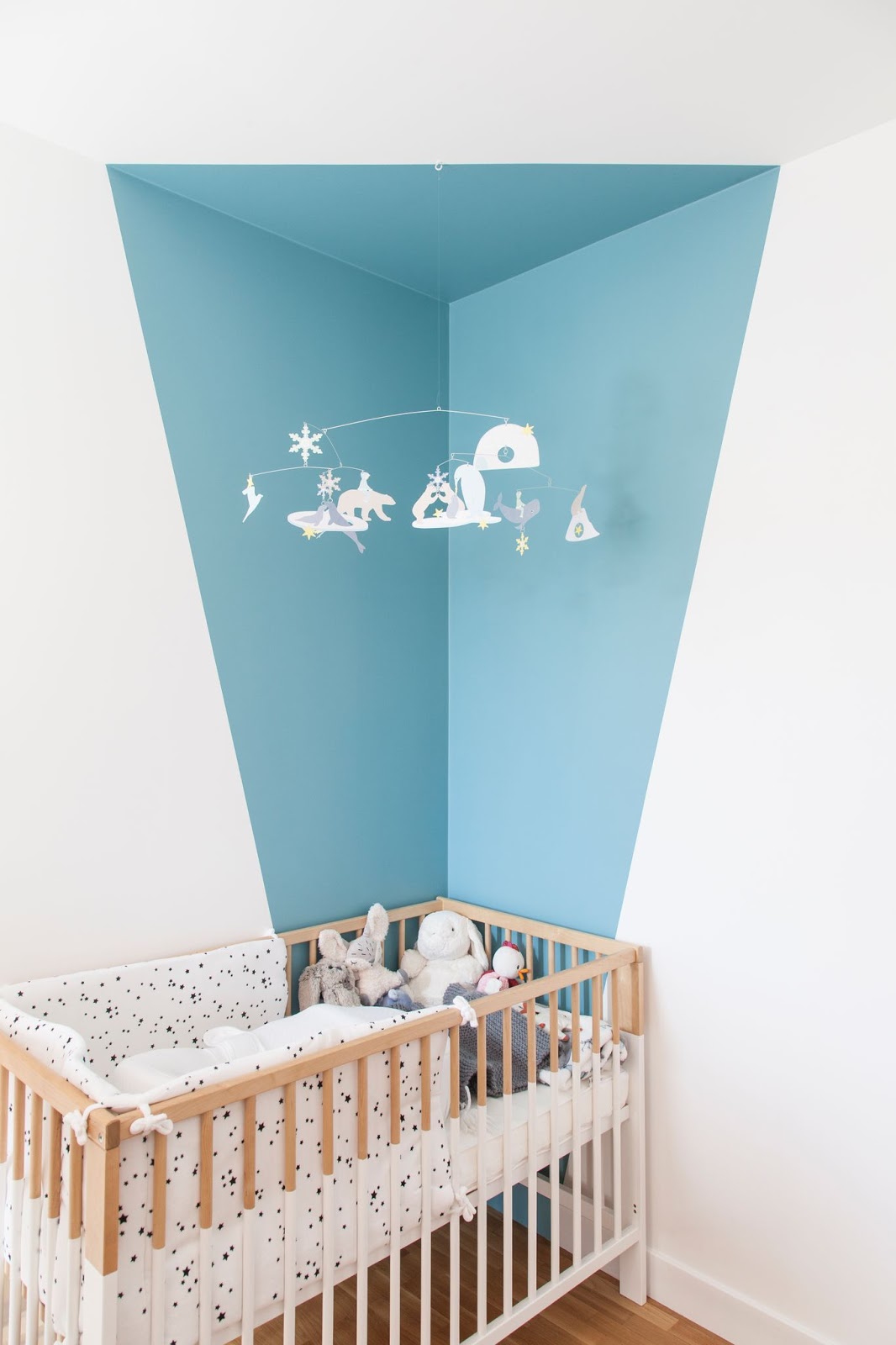 quarto infantil parede pintura geométrica