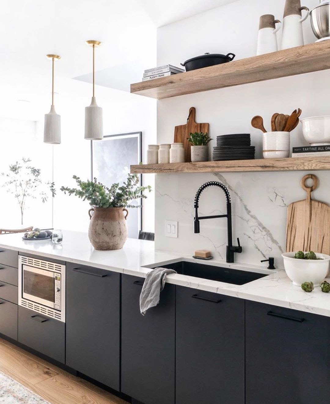 decoração cozinha com prateleiras