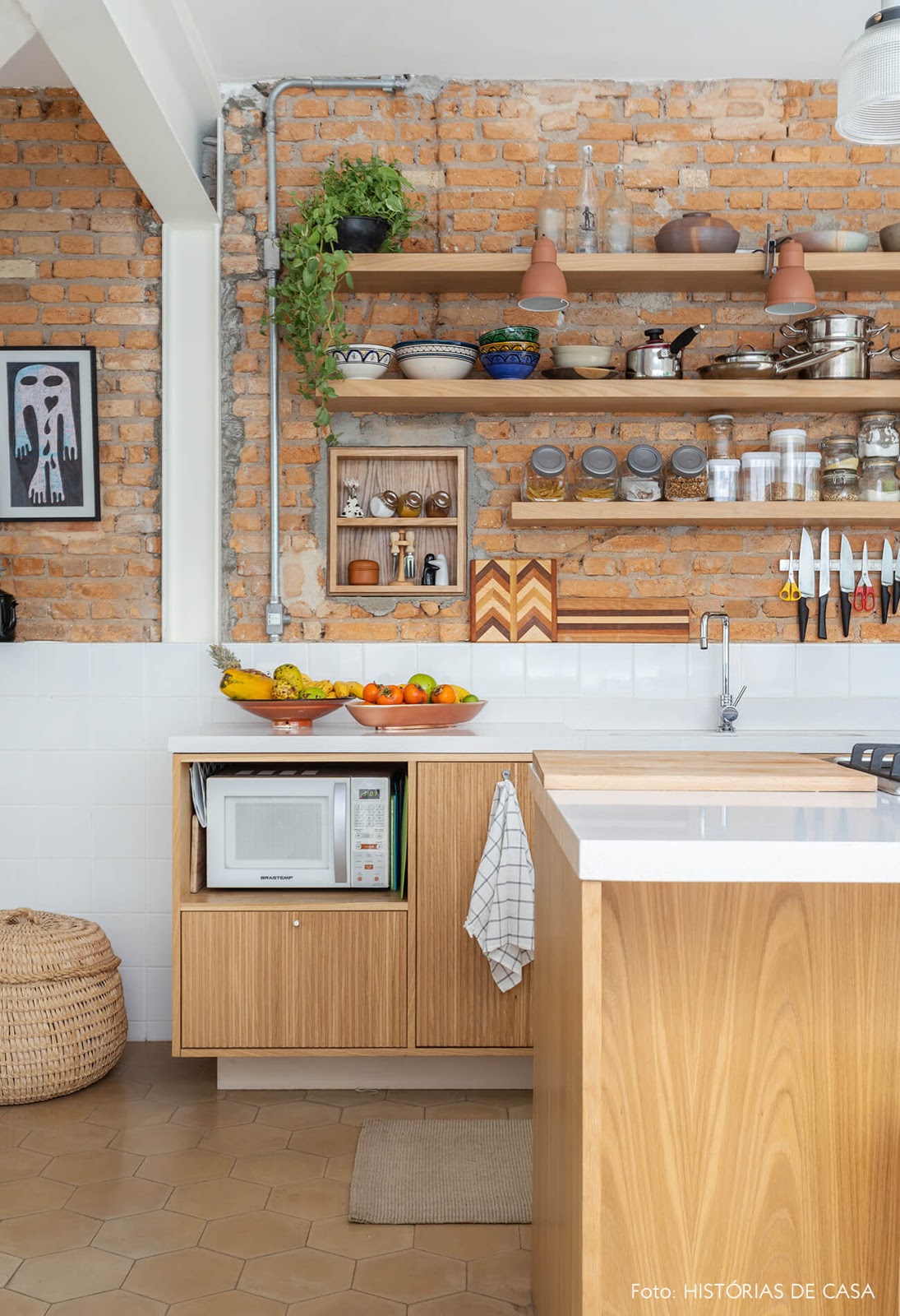 decoração cozinha com prateleiras