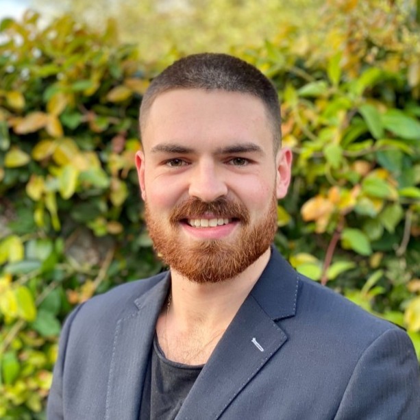 Alex McNaughten - Why Promote Your Top Salespeople Into Management And Give Them No Support?