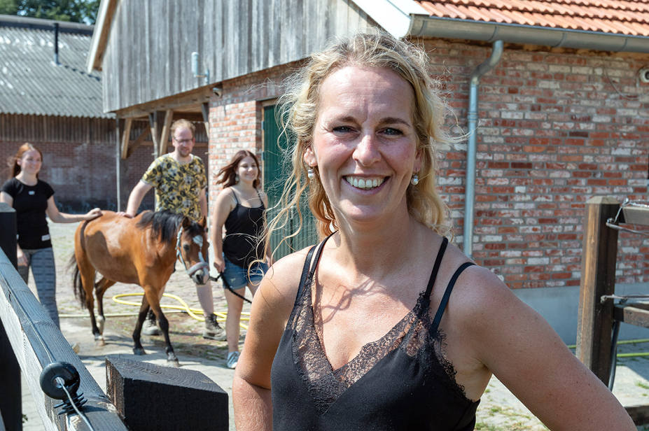 Mirjam Braakhuis op de leerboerderij Stayble