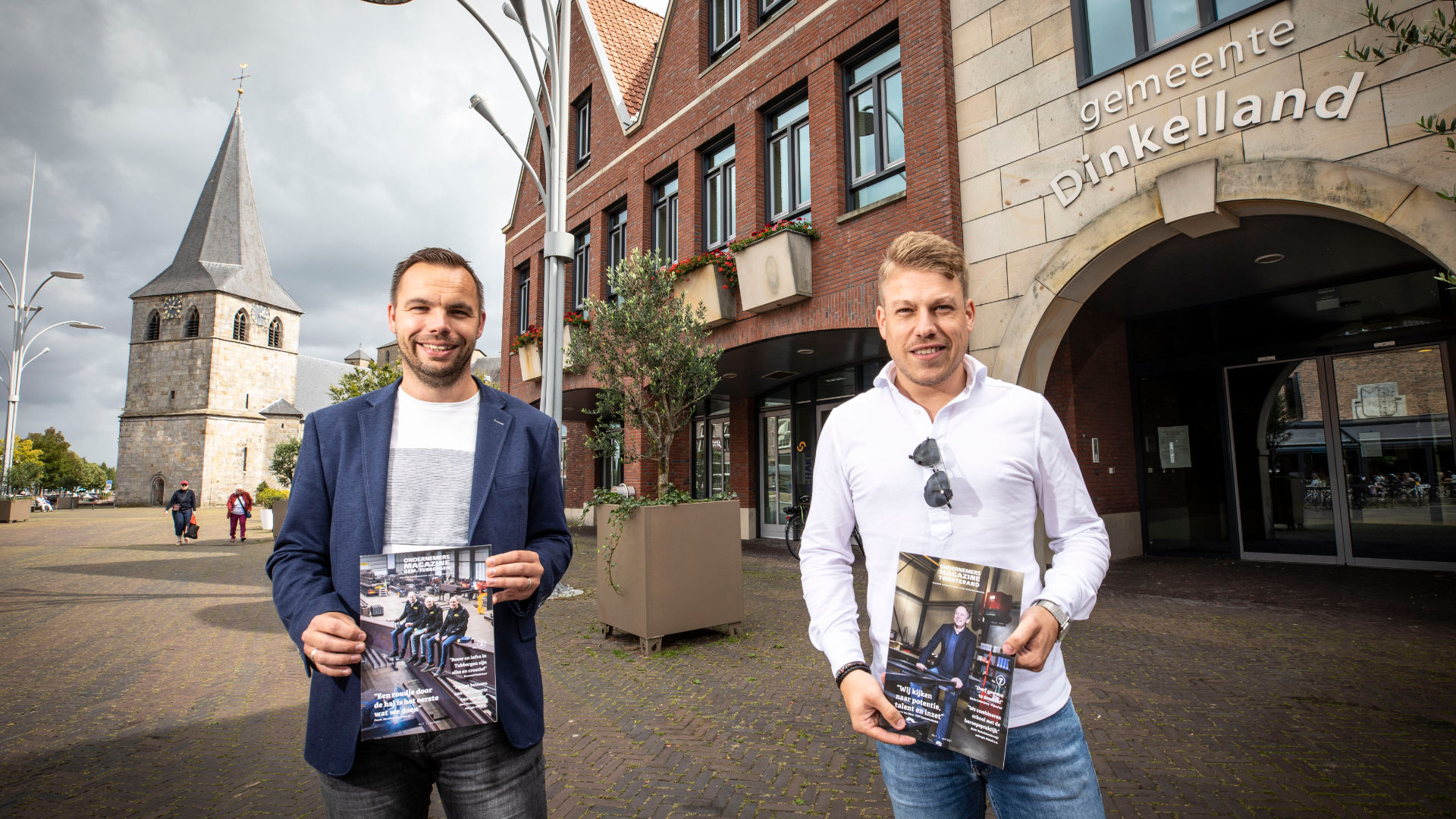 Acquisiteur Brian Brokelman samen met Ageloër Joost Lansink.