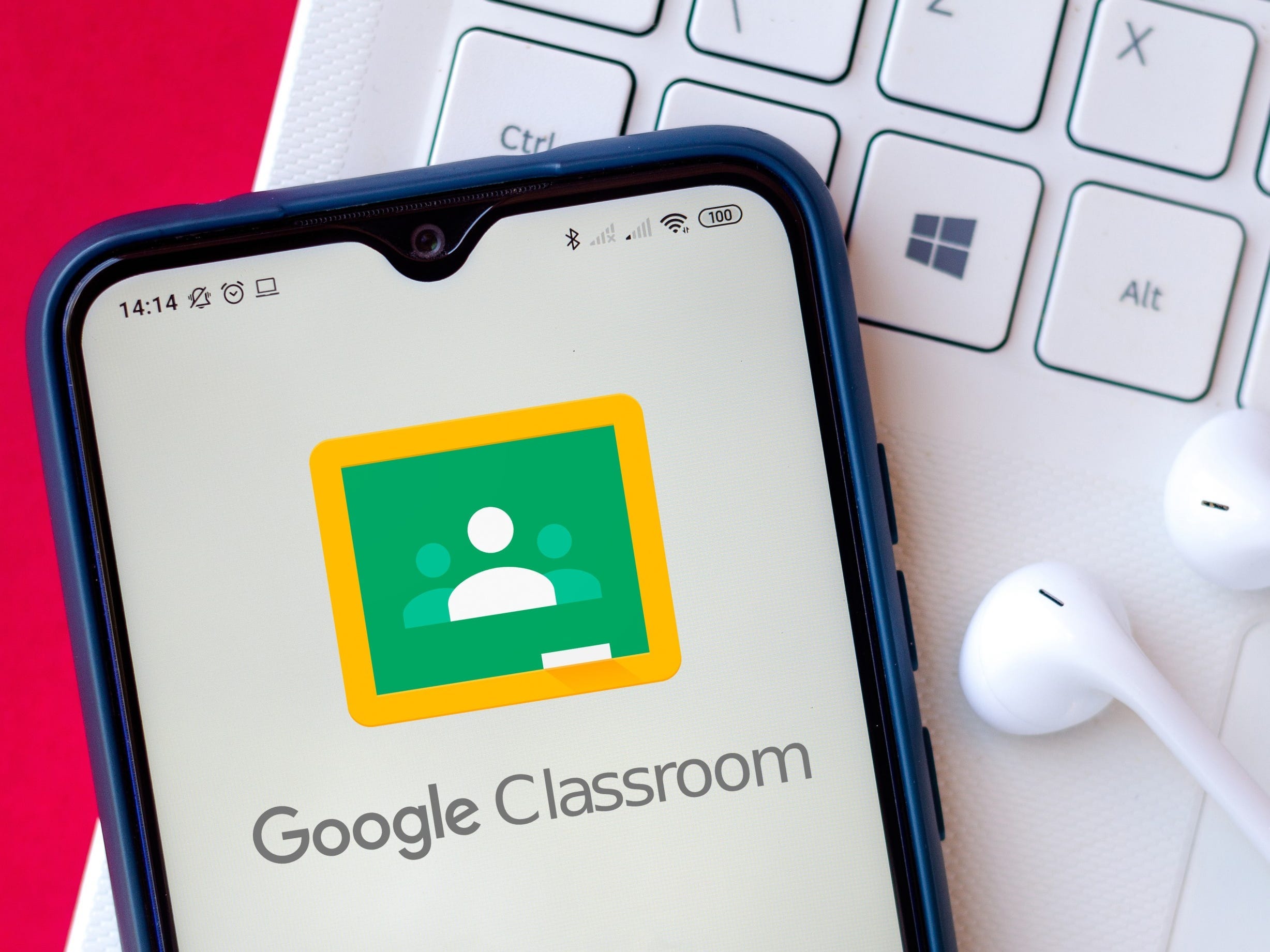 Using Google Classroom on a mobile device