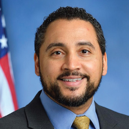 Headshot of NYS Assembly Member Robert Rodriguez