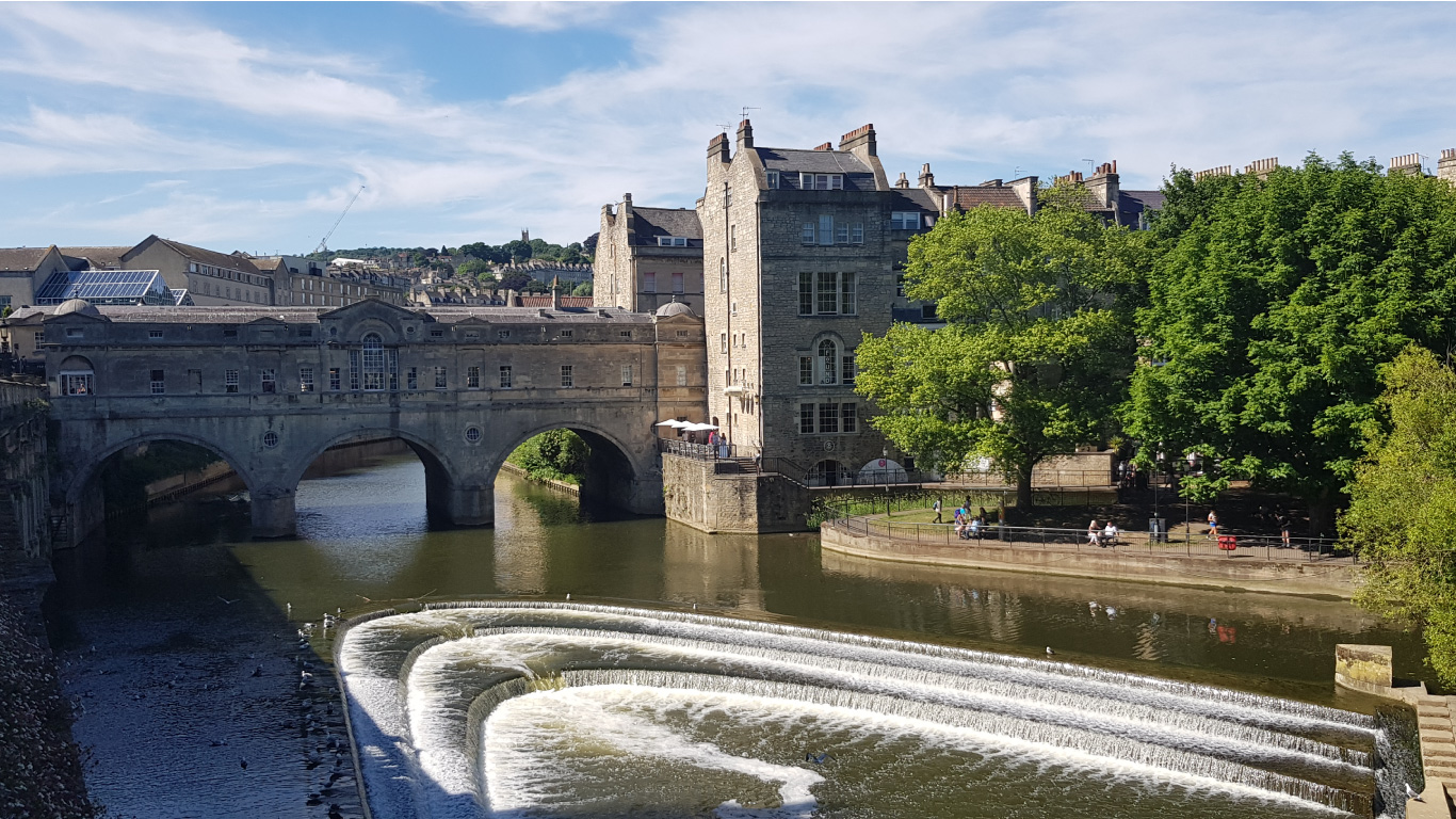 Stonehenge, Bath & Avebury Stone Circle Archaeology Tour