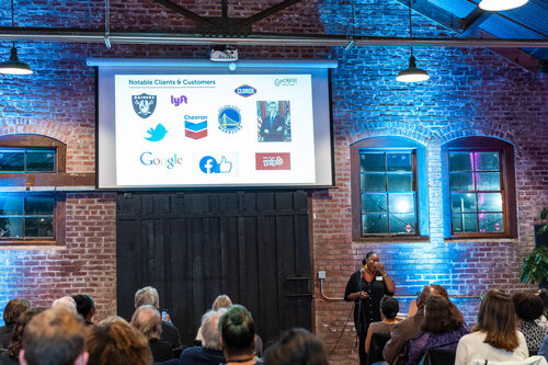Accelerator Pitch Event-74.jpg