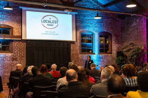 Accelerator Pitch Event-85.jpg